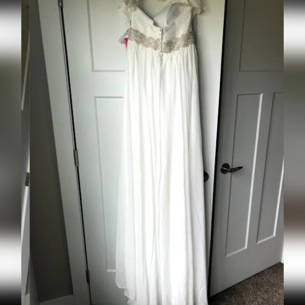 Elegant White Lace Trim Dress - Picture 6 of 12